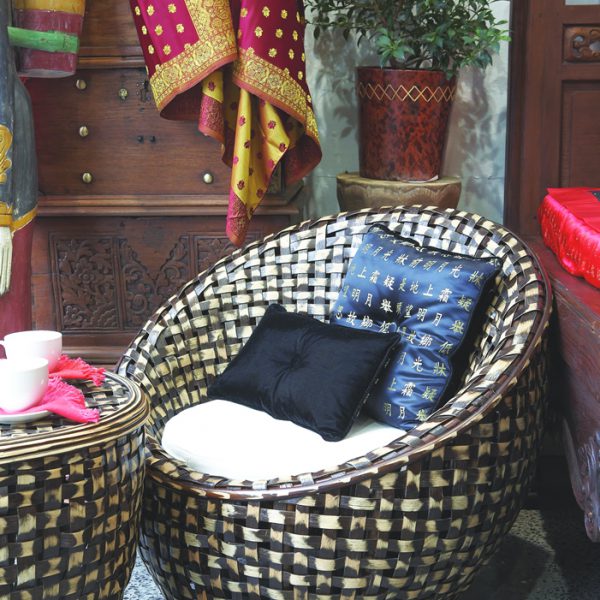 SUMMER PATIO RANGE: WOVEN DRUM WICKER CHAIR “CHAIRS & TABLE SETTING”